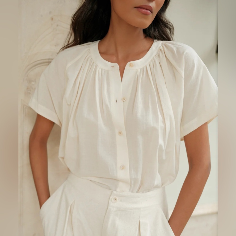 Jenni Kayne Cream Short-Sleeve Button-Down Blouse